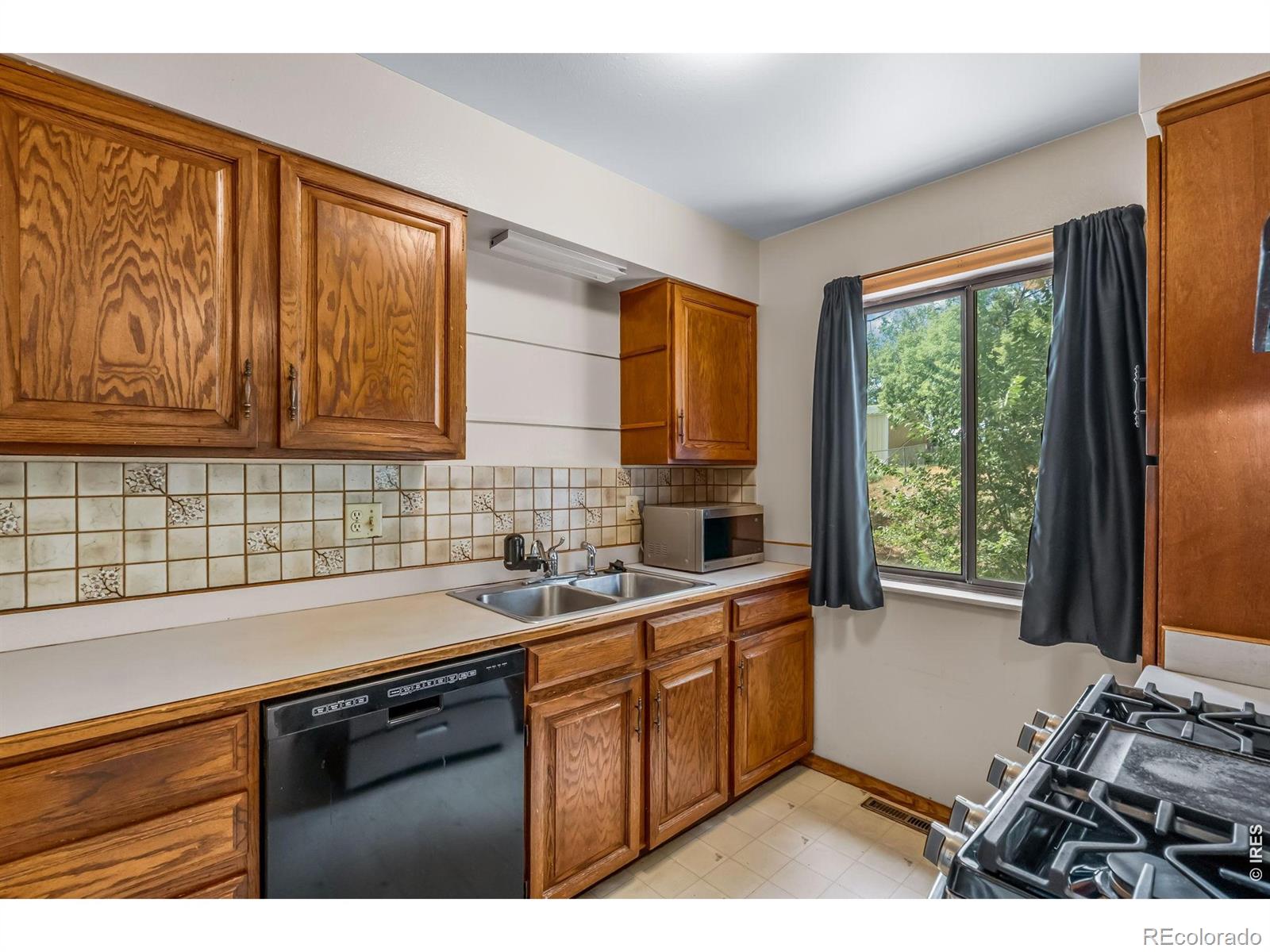 MLS Image #5 for 1314  22nd street,loveland, Colorado