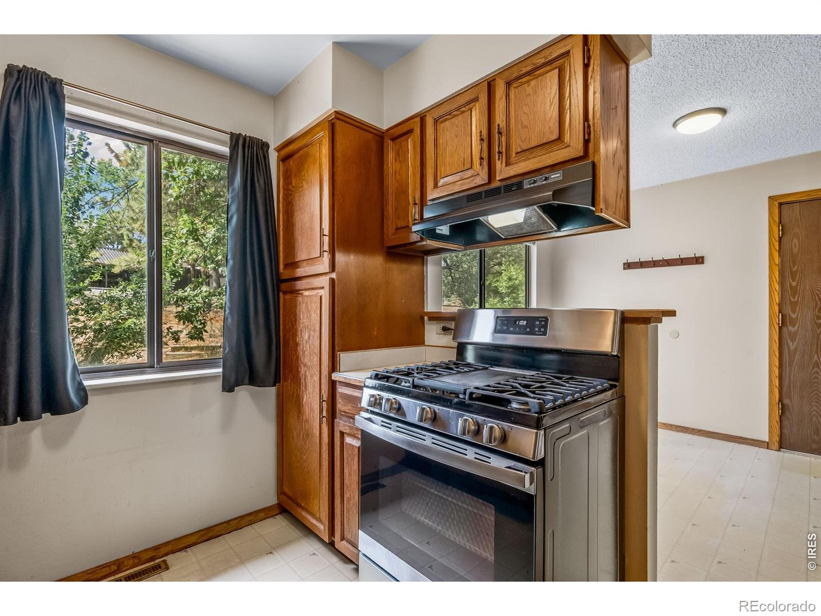MLS Image #6 for 1314  22nd street,loveland, Colorado