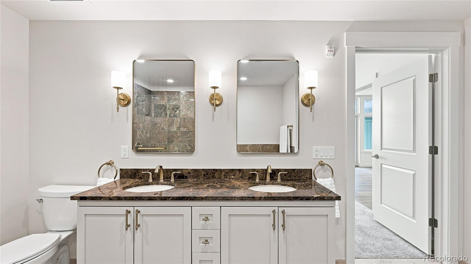MLS Image #10 for 7220 w bonfils lane 302,denver, Colorado