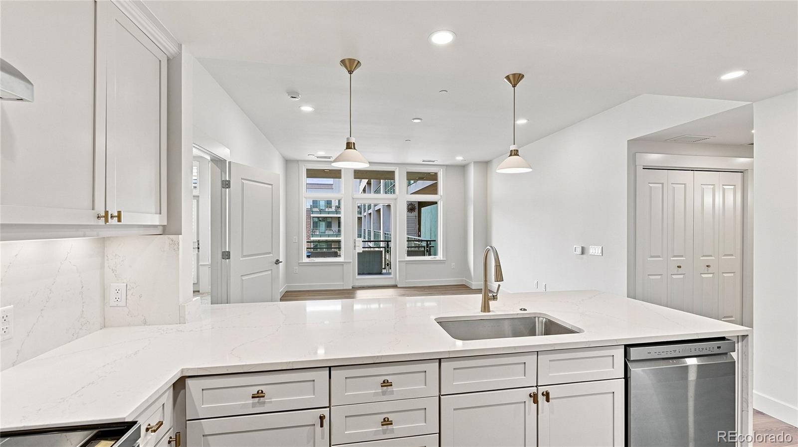 MLS Image #5 for 7220 w bonfils lane 302,denver, Colorado