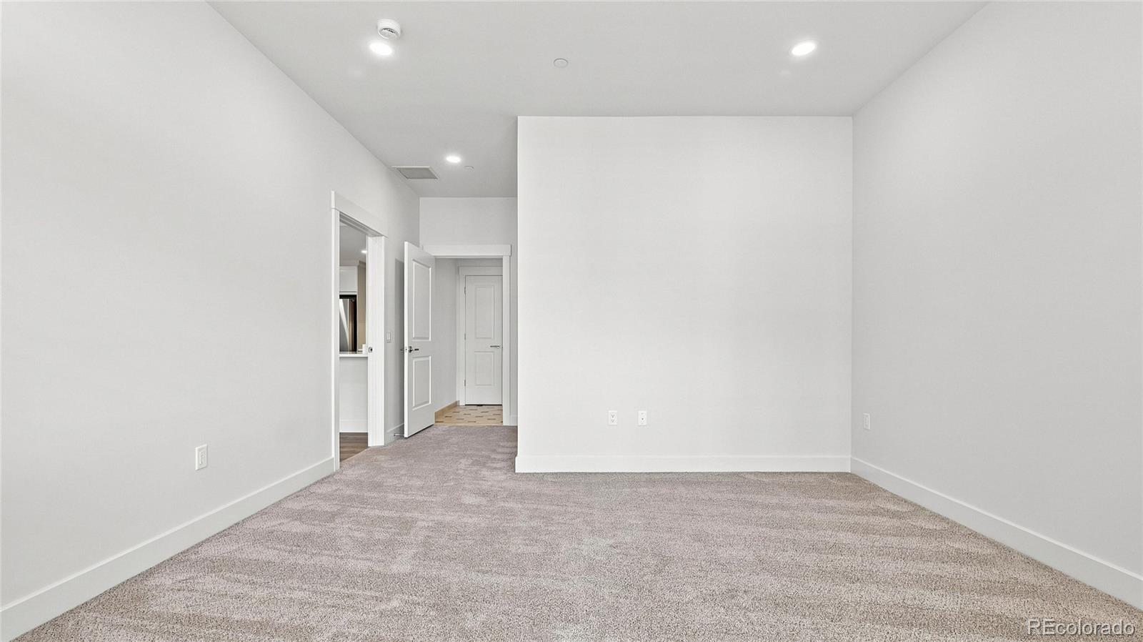 MLS Image #9 for 7220 w bonfils lane 302,denver, Colorado
