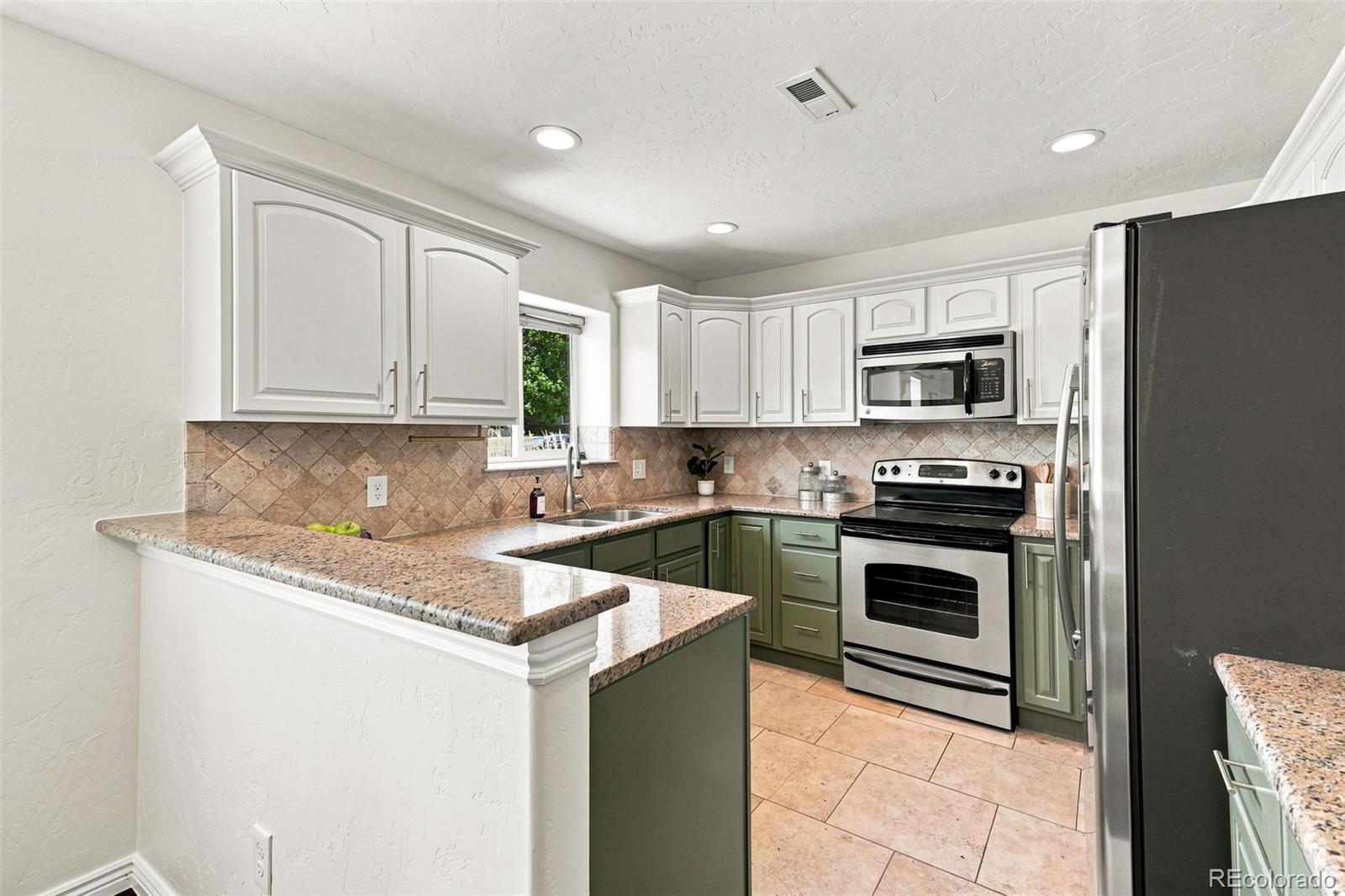 MLS Image #14 for 2995  olive street,denver, Colorado