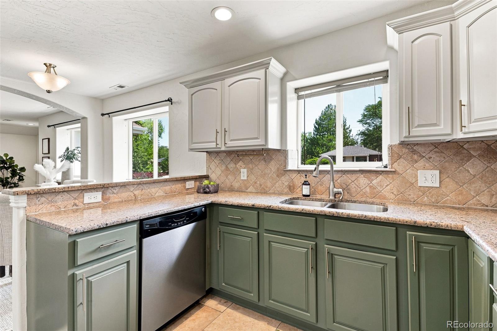 MLS Image #16 for 2995  olive street,denver, Colorado