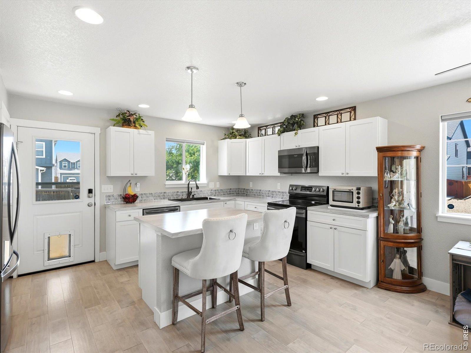 MLS Image #9 for 747  country road trail,berthoud, Colorado