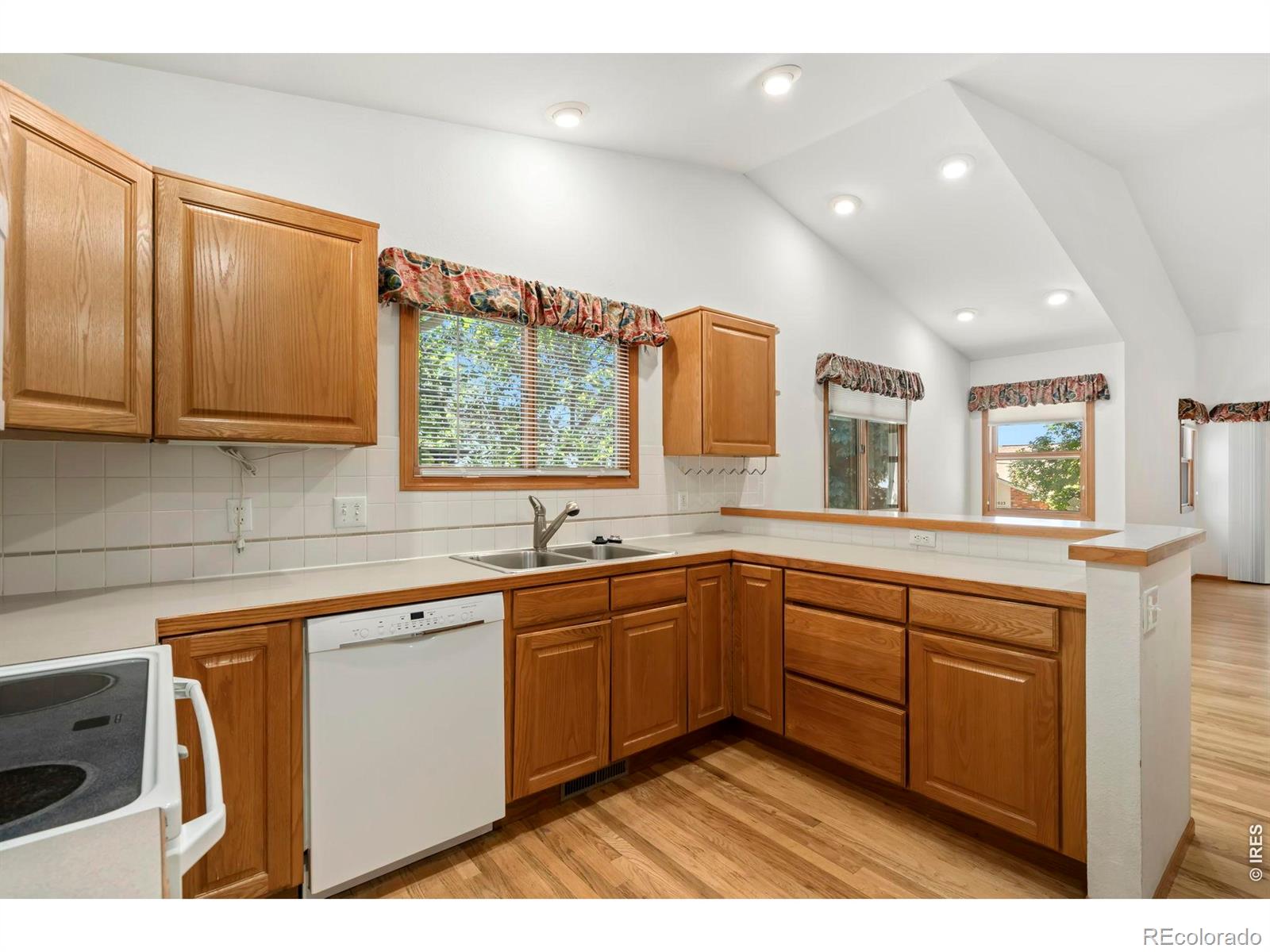 MLS Image #11 for 2037  adriel drive,fort collins, Colorado