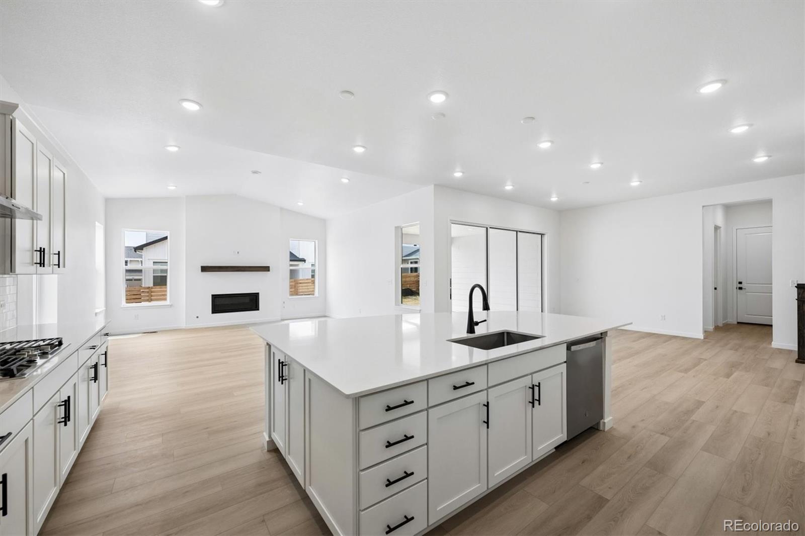 MLS Image #5 for 5588  tamarack avenue,firestone, Colorado