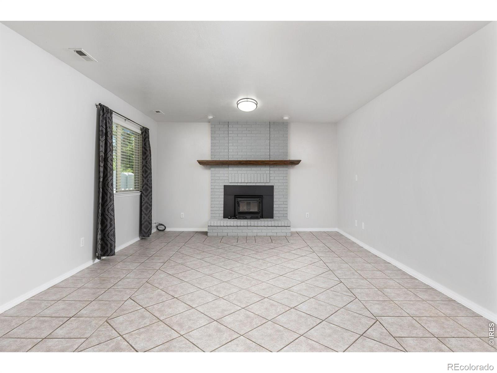 MLS Image #14 for 619  blue mountain court,windsor, Colorado