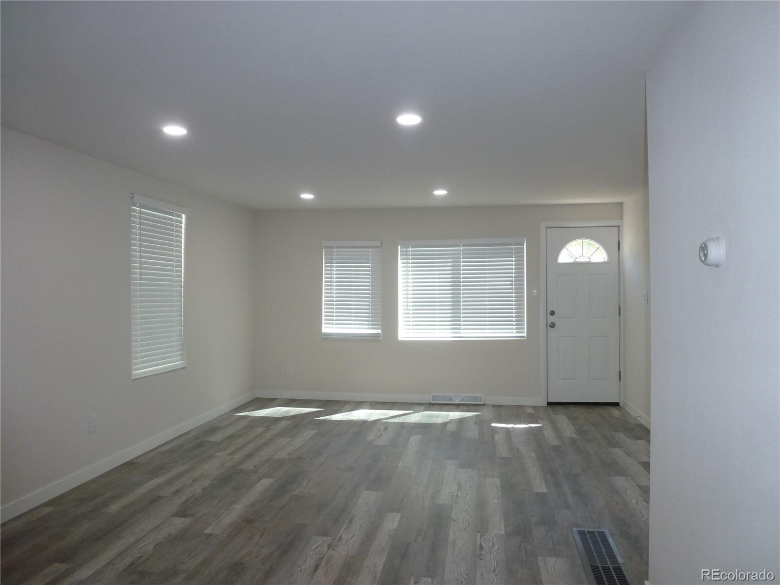 MLS Image #3 for 4863 s grant street,englewood, Colorado