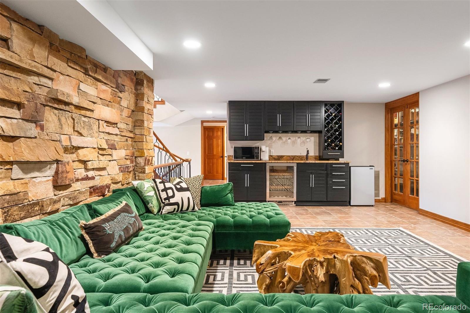 MLS Image #36 for 1992  columbine court,golden, Colorado