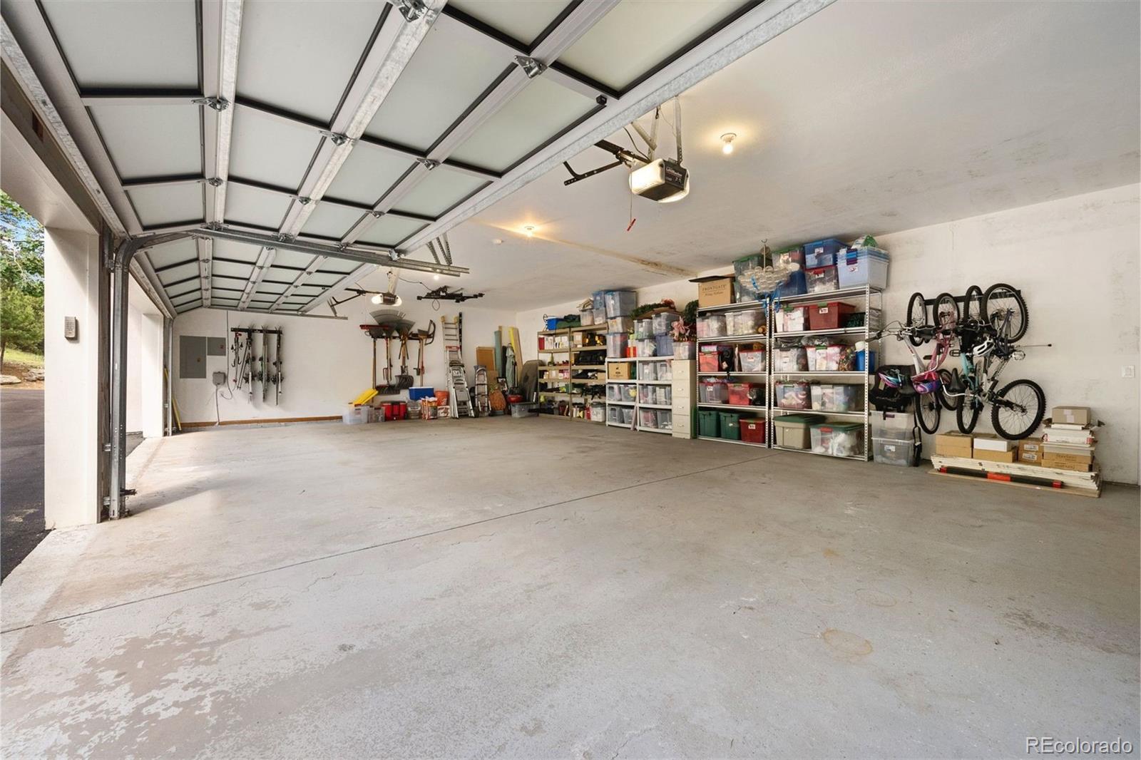 MLS Image #39 for 1992  columbine court,golden, Colorado