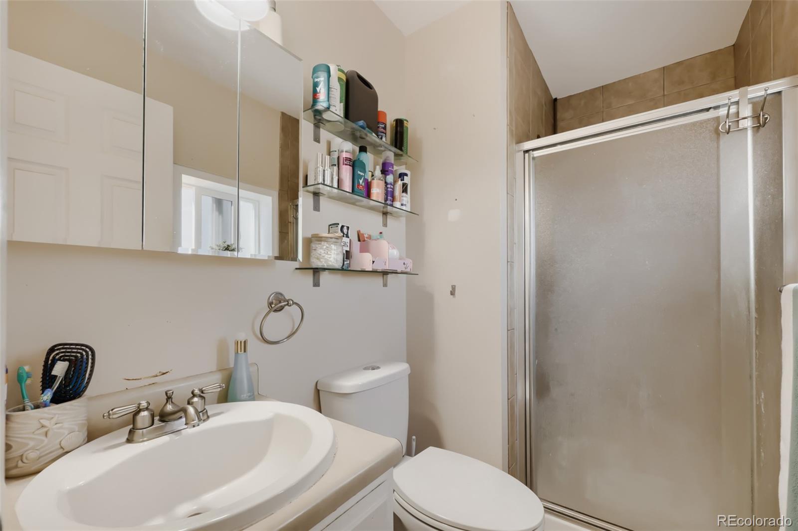 MLS Image #15 for 944 s uravan street,aurora, Colorado
