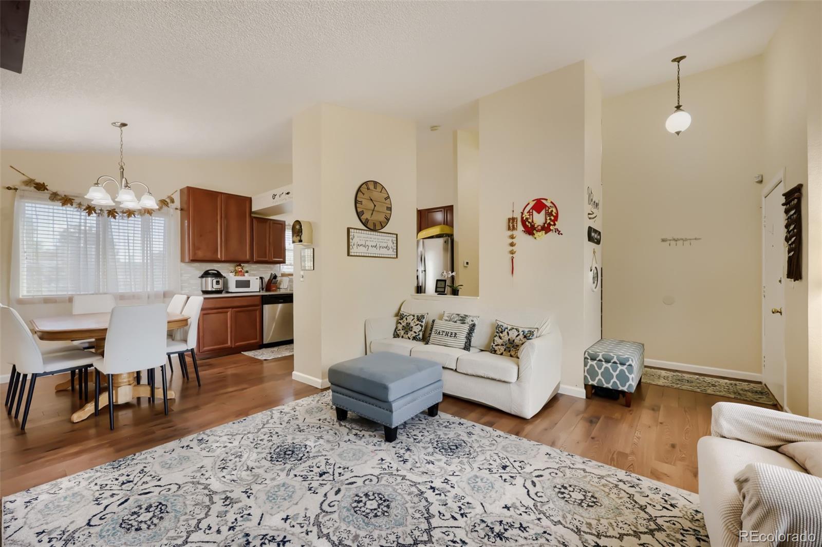 MLS Image #20 for 944 s uravan street,aurora, Colorado