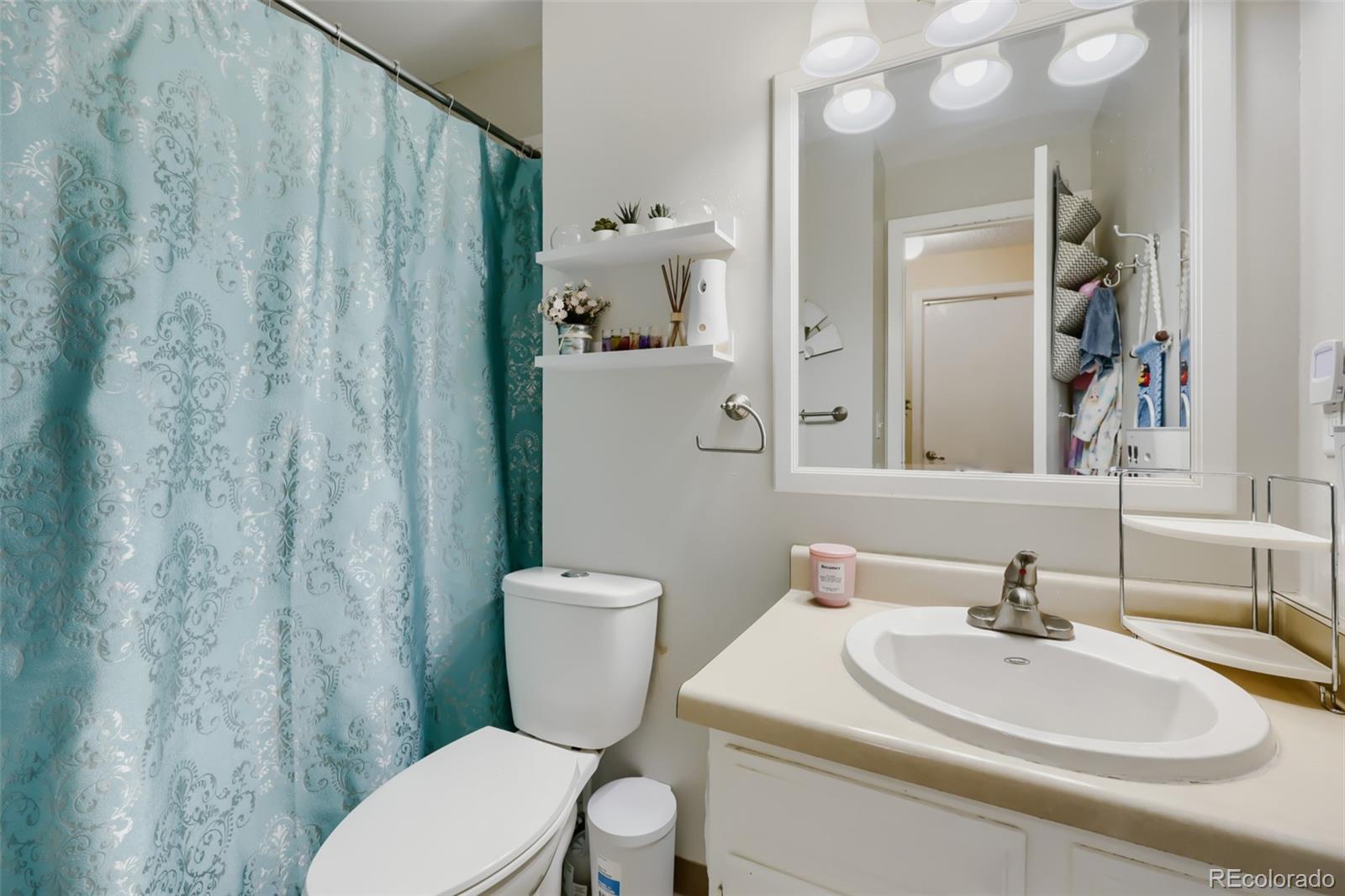 MLS Image #21 for 944 s uravan street,aurora, Colorado