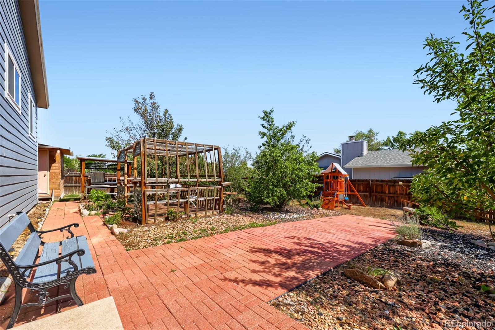 MLS Image #23 for 944 s uravan street,aurora, Colorado