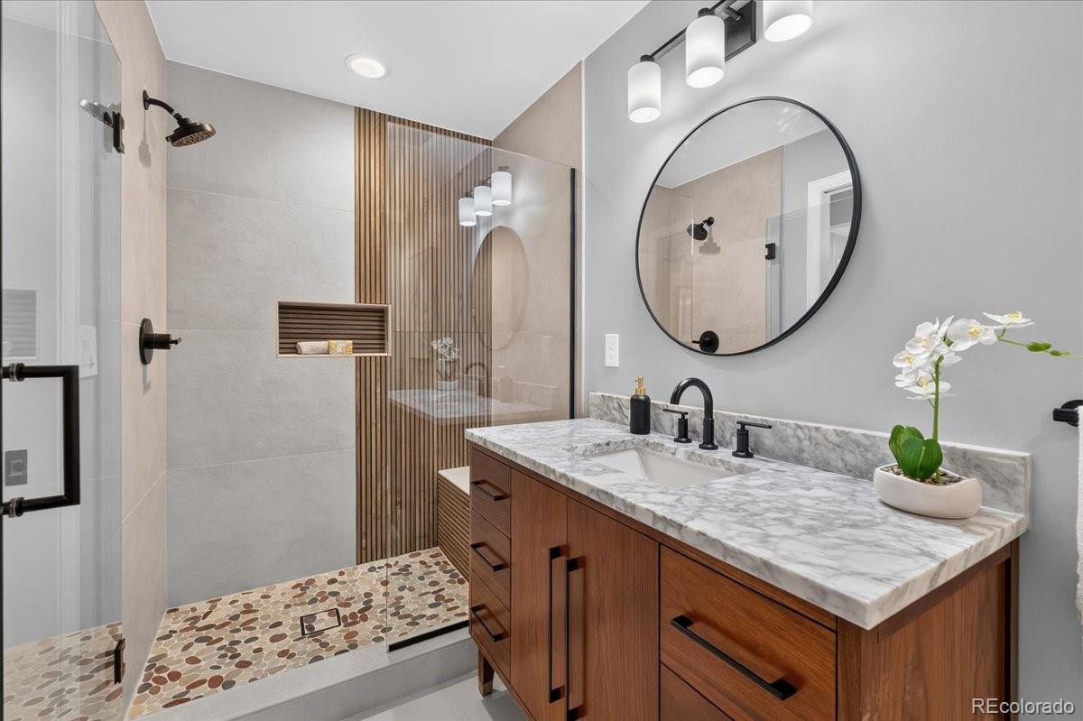 MLS Image #18 for 710  dahlia street,denver, Colorado