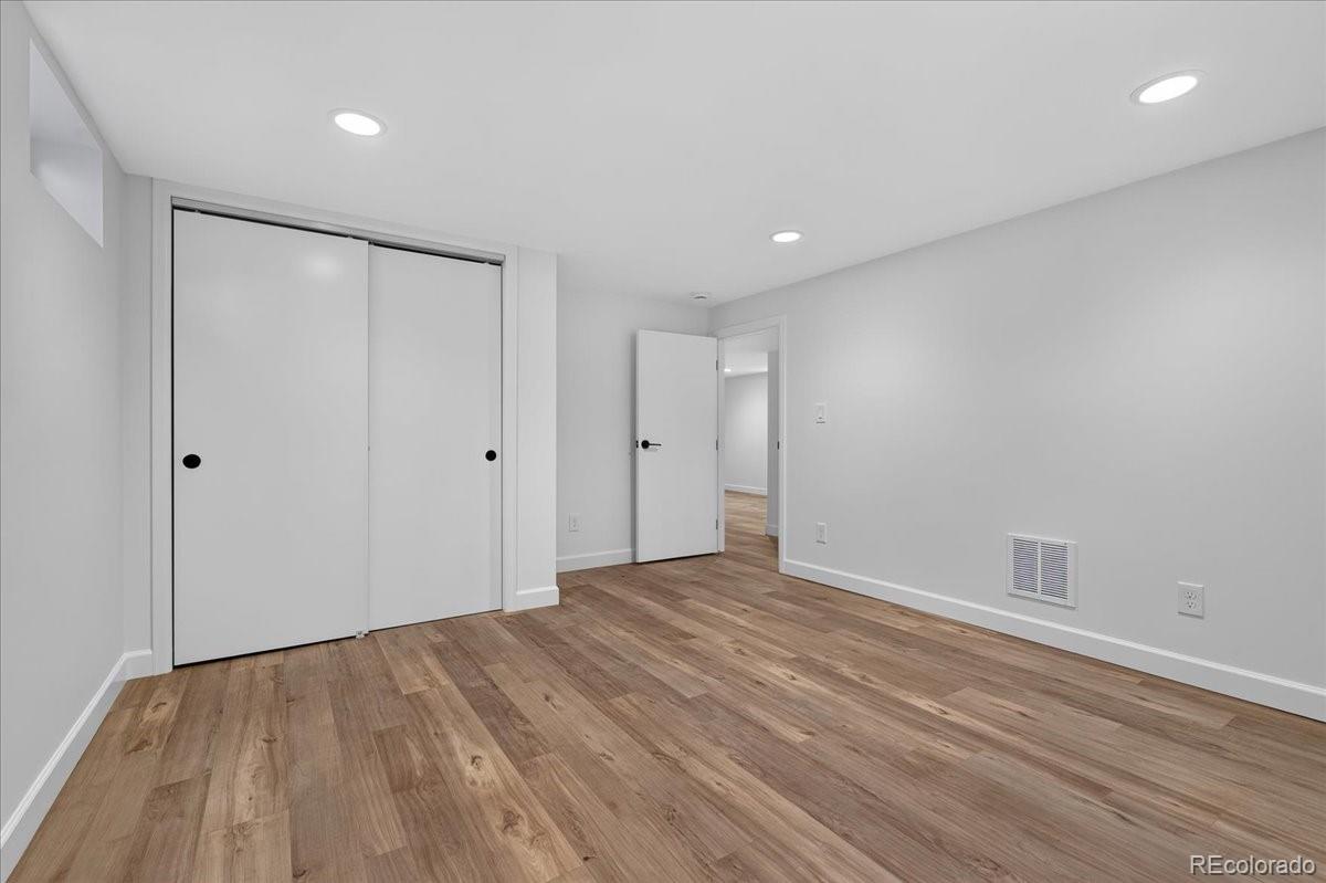MLS Image #27 for 710  dahlia street,denver, Colorado