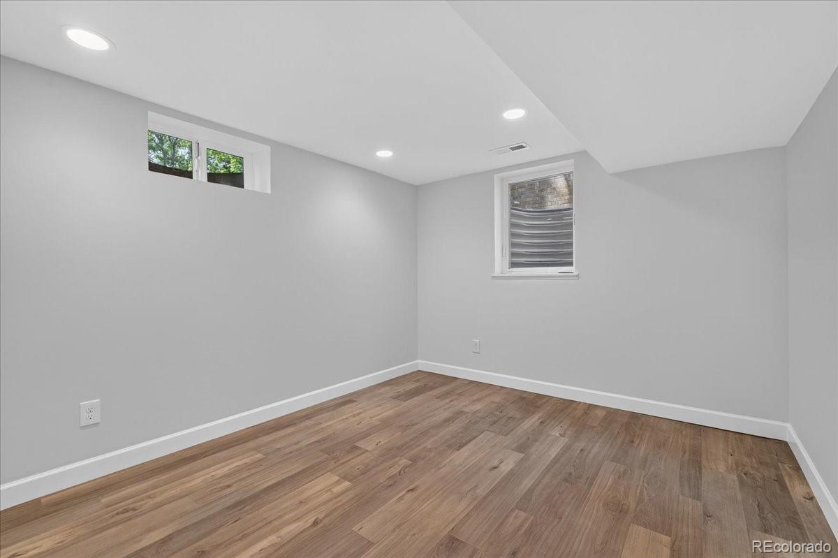 MLS Image #28 for 710  dahlia street,denver, Colorado