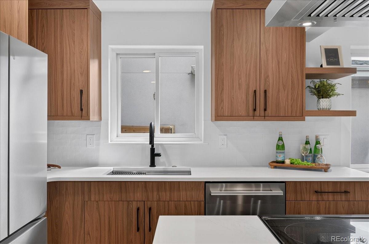 MLS Image #9 for 710  dahlia street,denver, Colorado