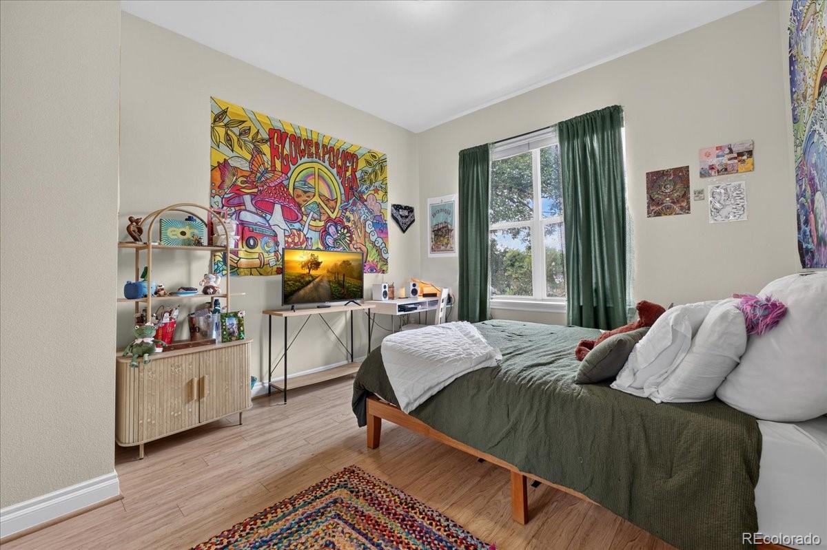 MLS Image #13 for 1700 n emerson street,denver, Colorado