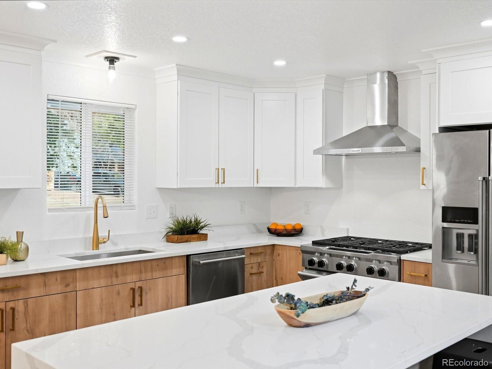 MLS Image #14 for 2451 s holly place,denver, Colorado
