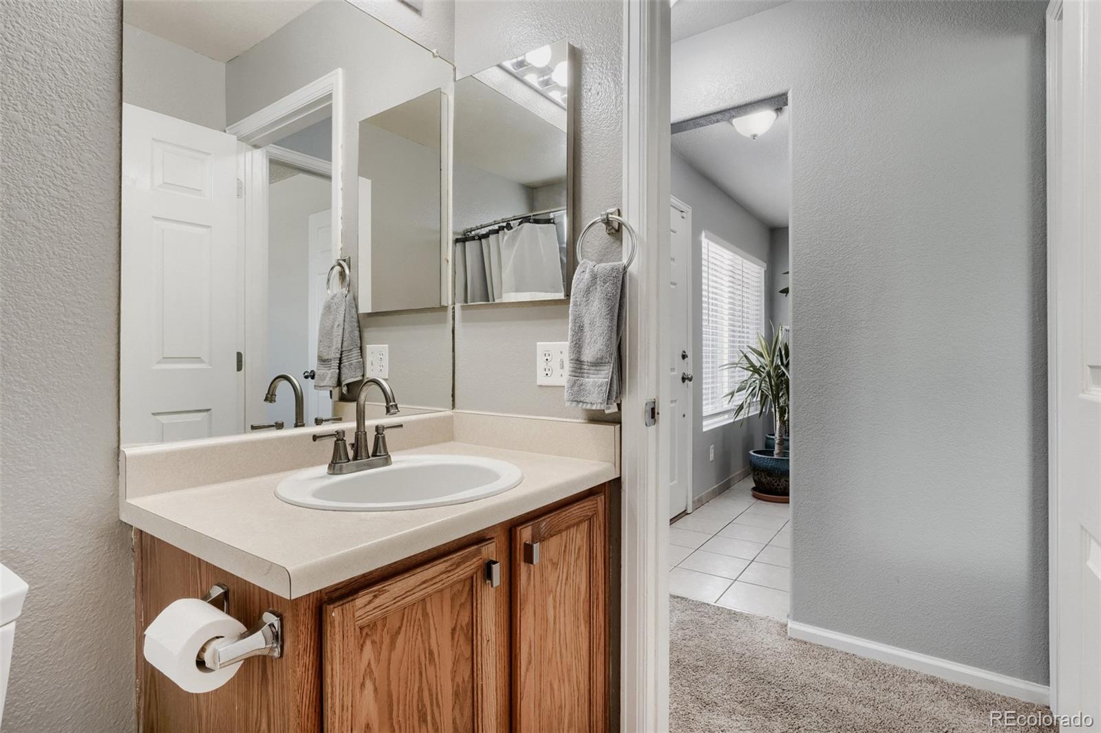 MLS Image #24 for 15673 e 51st place,denver, Colorado