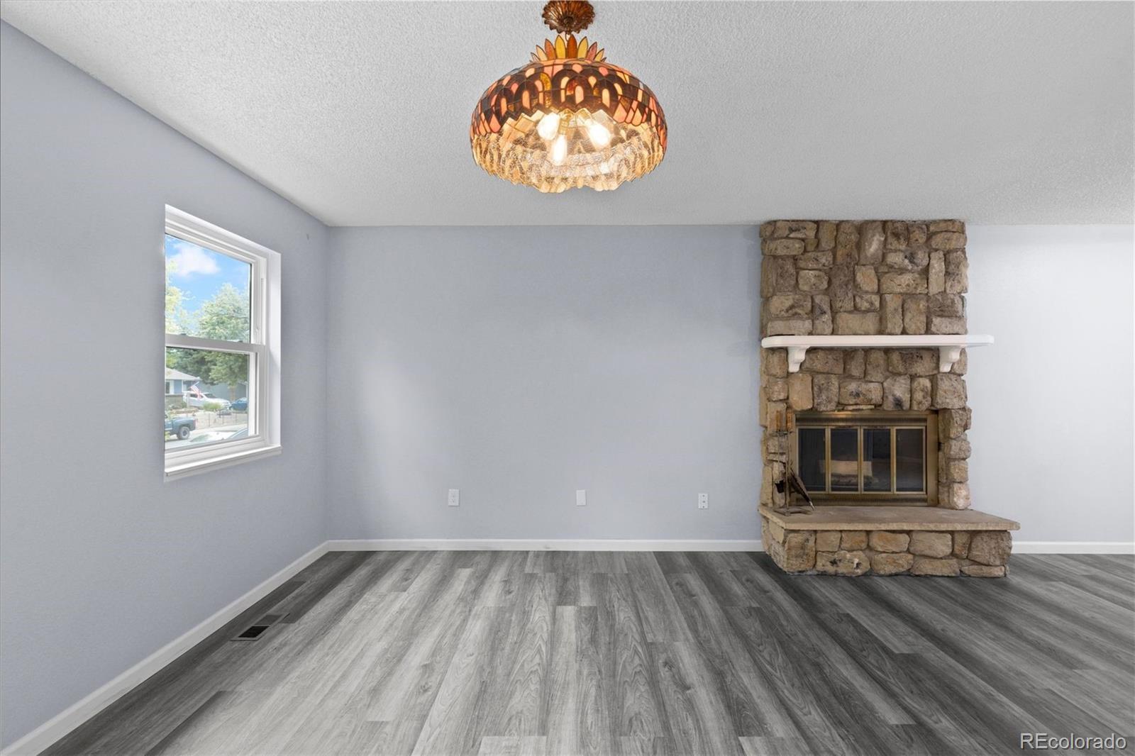 MLS Image #14 for 1553 s tucson street,aurora, Colorado