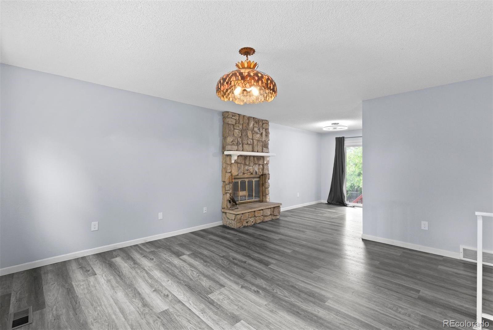MLS Image #2 for 1553 s tucson street,aurora, Colorado