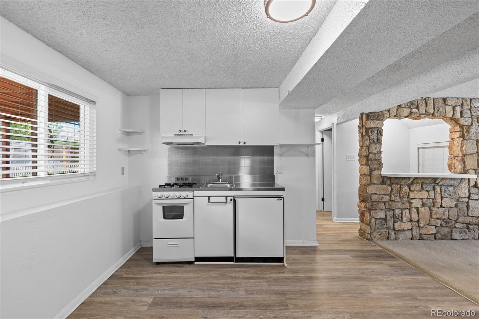 MLS Image #7 for 1553 s tucson street,aurora, Colorado