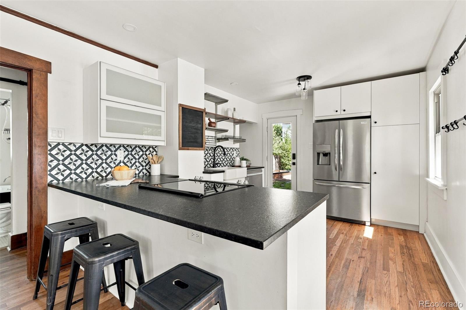 MLS Image #10 for 3196 s logan street,englewood, Colorado