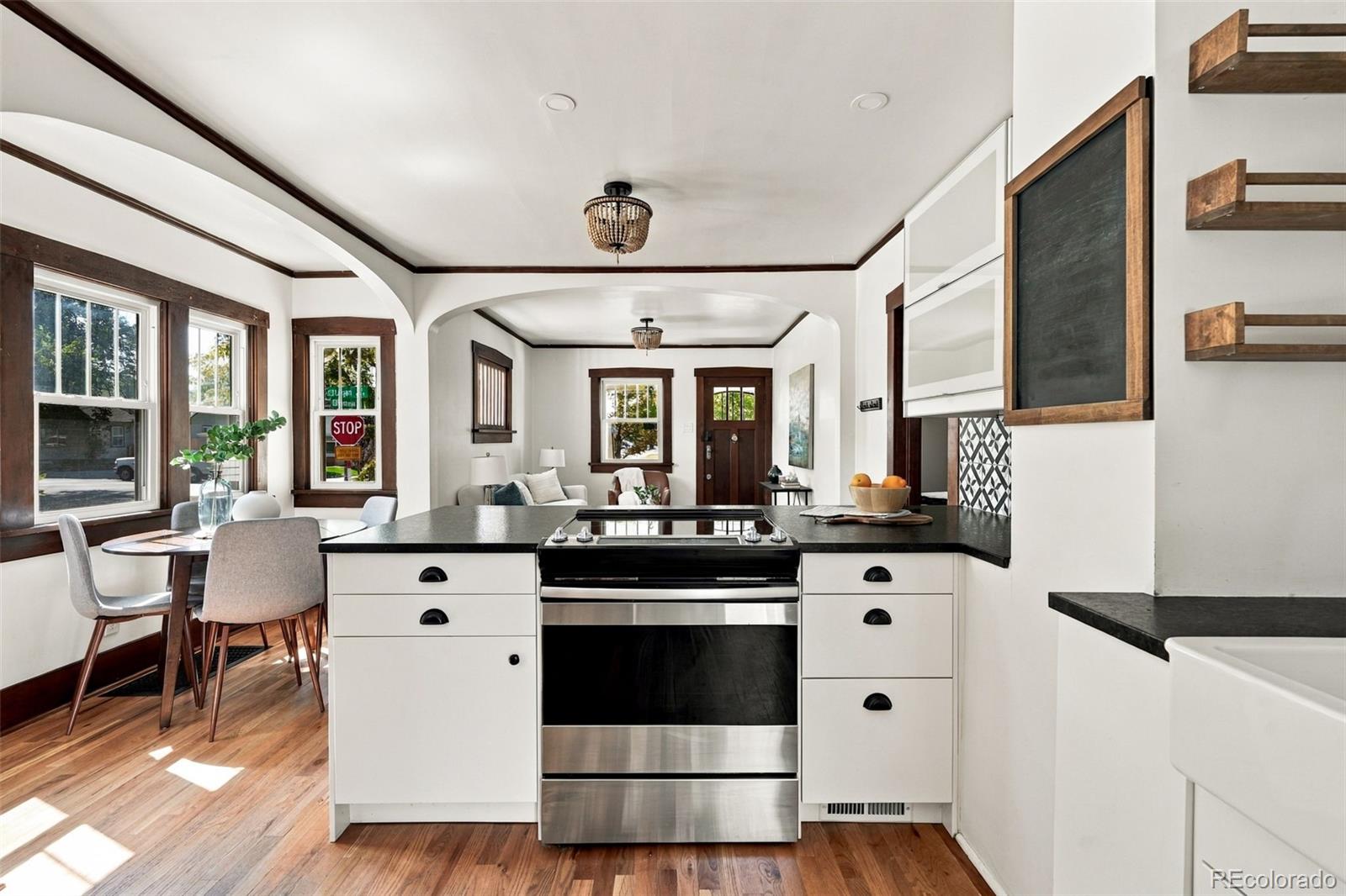 MLS Image #13 for 3196 s logan street,englewood, Colorado