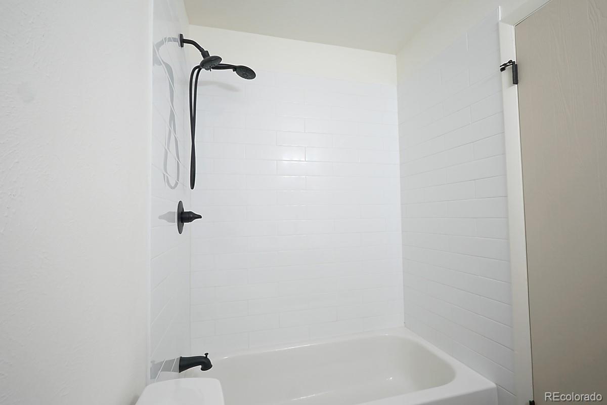 MLS Image #10 for 8711  carr loop,arvada, Colorado