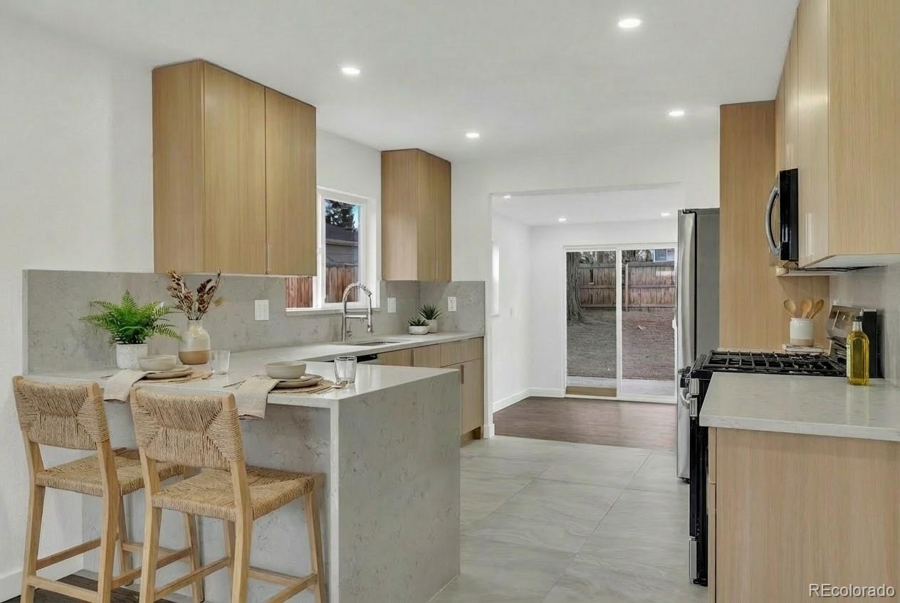 MLS Image #10 for 1551 w hoye place,denver, Colorado