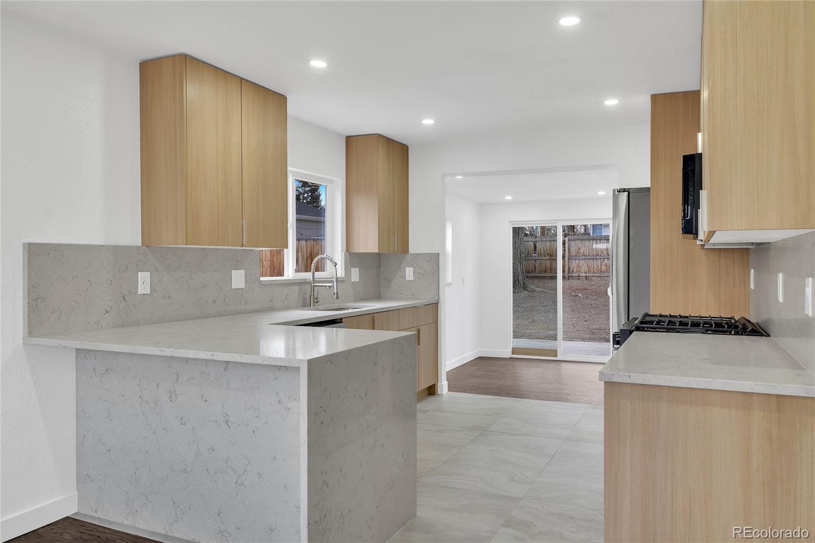 MLS Image #11 for 1551 w hoye place,denver, Colorado