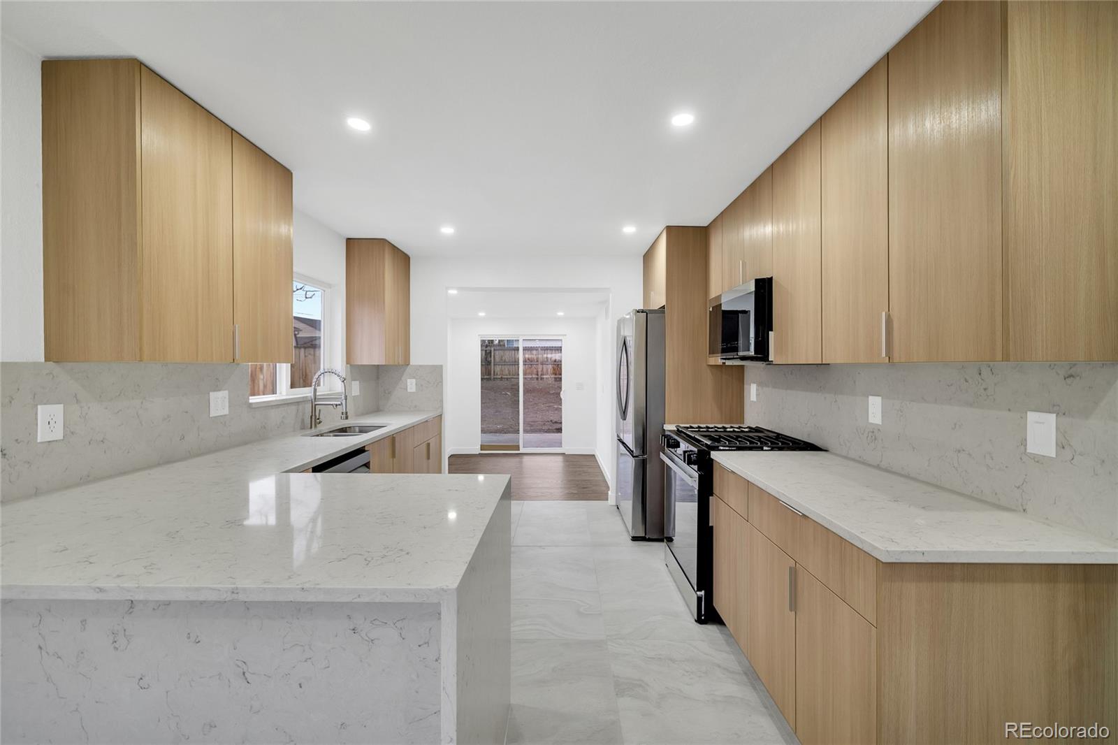 MLS Image #12 for 1551 w hoye place,denver, Colorado