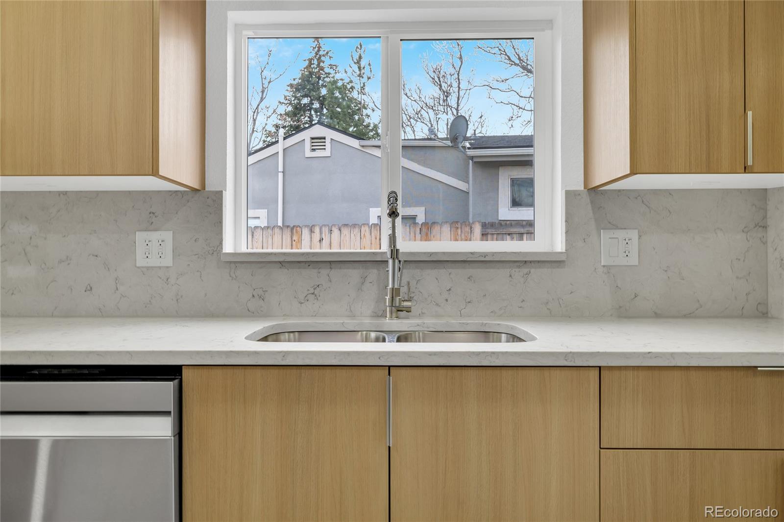 MLS Image #14 for 1551 w hoye place,denver, Colorado