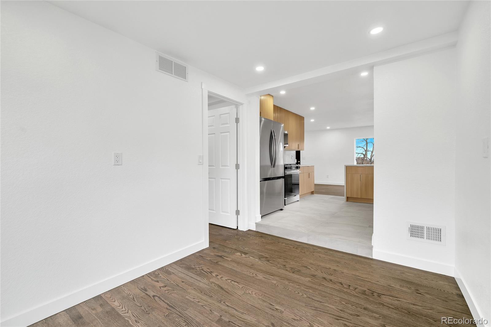 MLS Image #17 for 1551 w hoye place,denver, Colorado