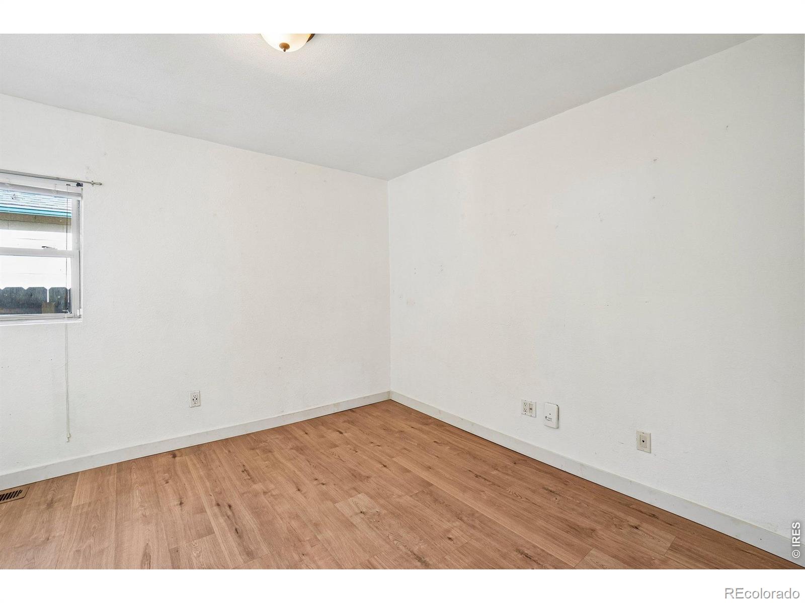 MLS Image #14 for 127 e saint clair avenue,longmont, Colorado