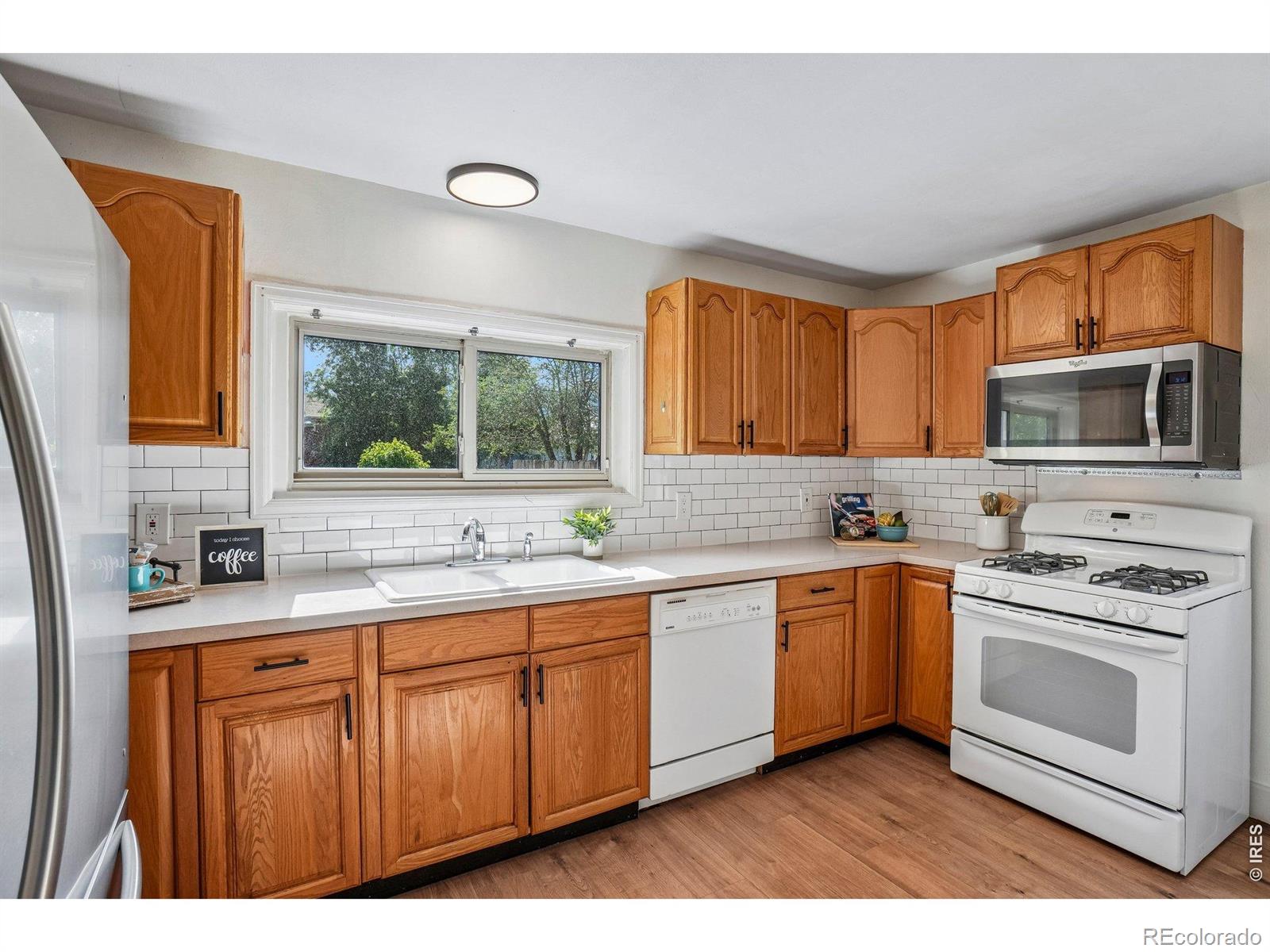 MLS Image #8 for 127 e saint clair avenue,longmont, Colorado