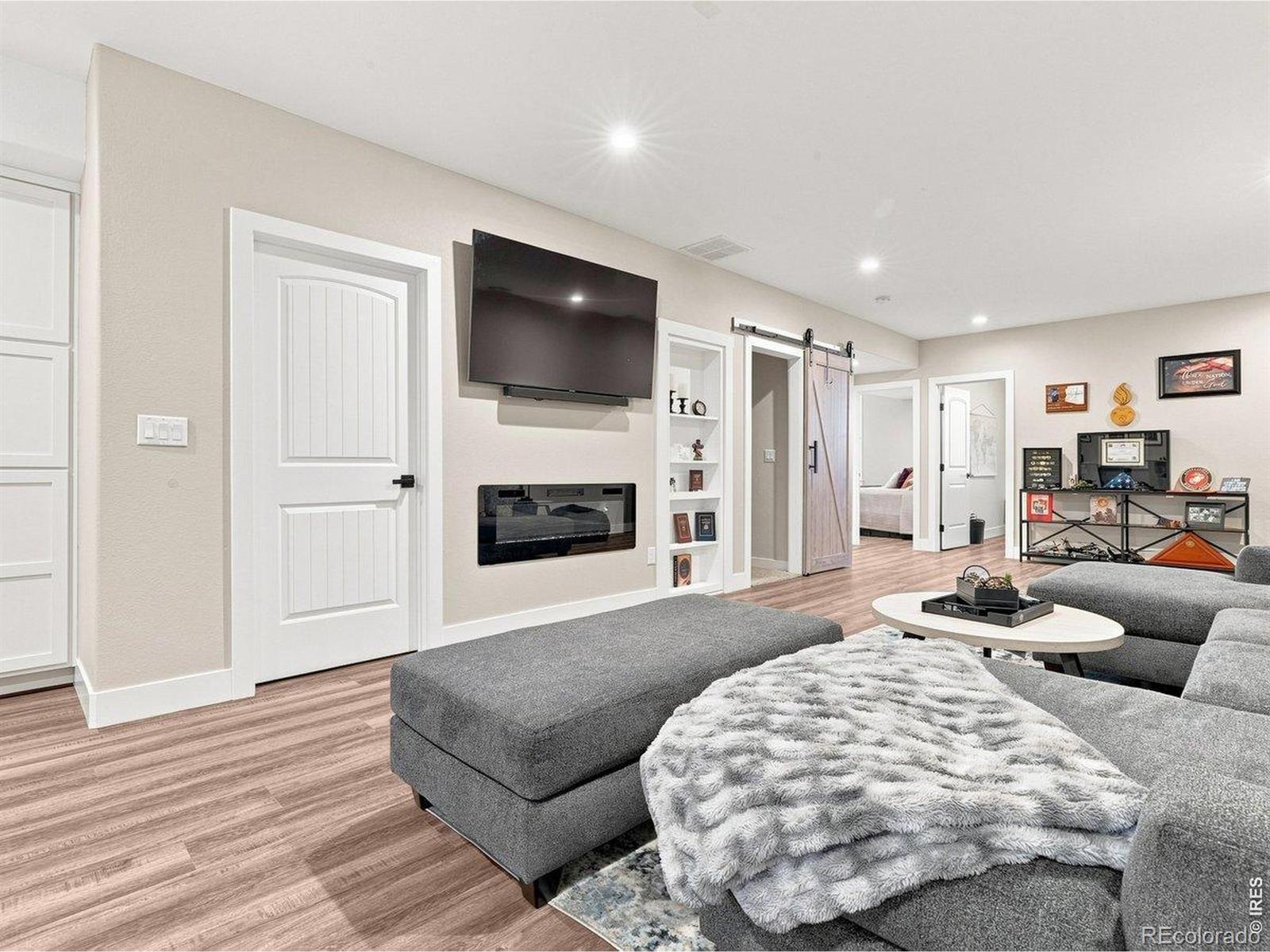 MLS Image #33 for 27857  hopi trail,loveland, Colorado