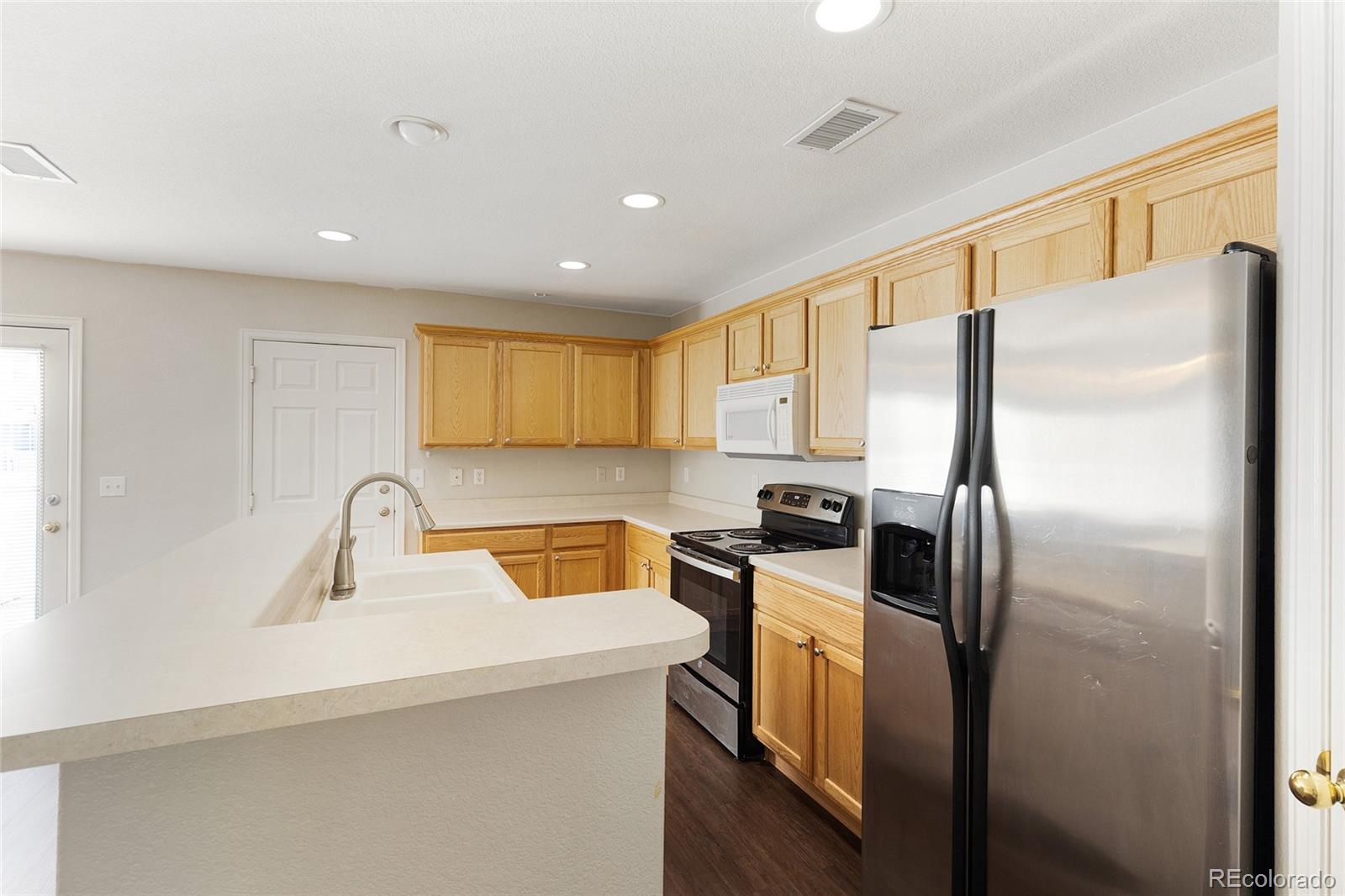 MLS Image #10 for 5766  biscay street,denver, Colorado