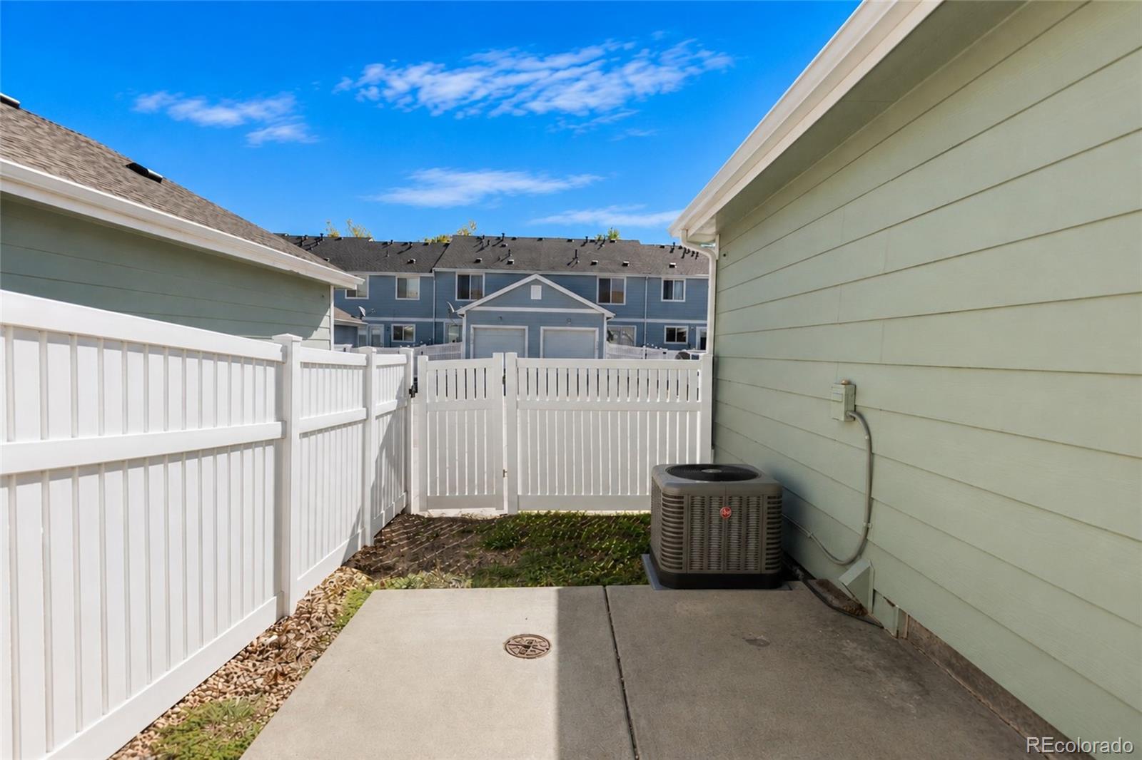 MLS Image #17 for 5766  biscay street,denver, Colorado
