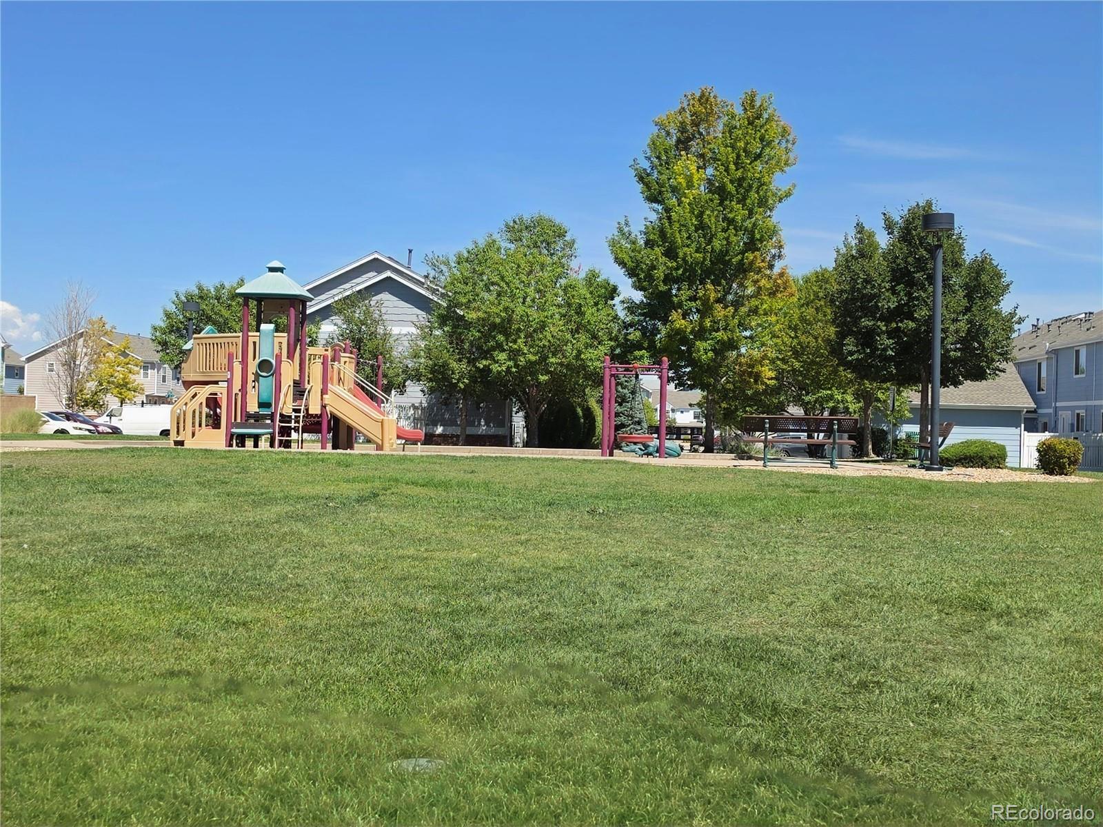 MLS Image #19 for 5766  biscay street,denver, Colorado