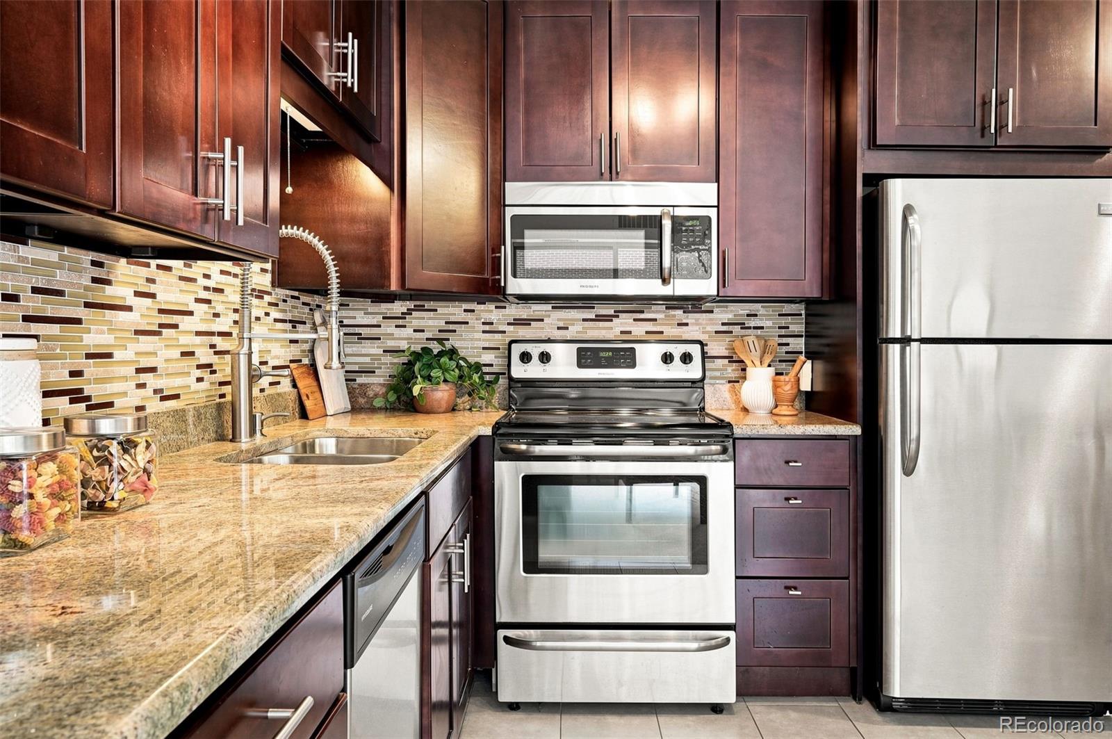 MLS Image #17 for 1223  race street,denver, Colorado