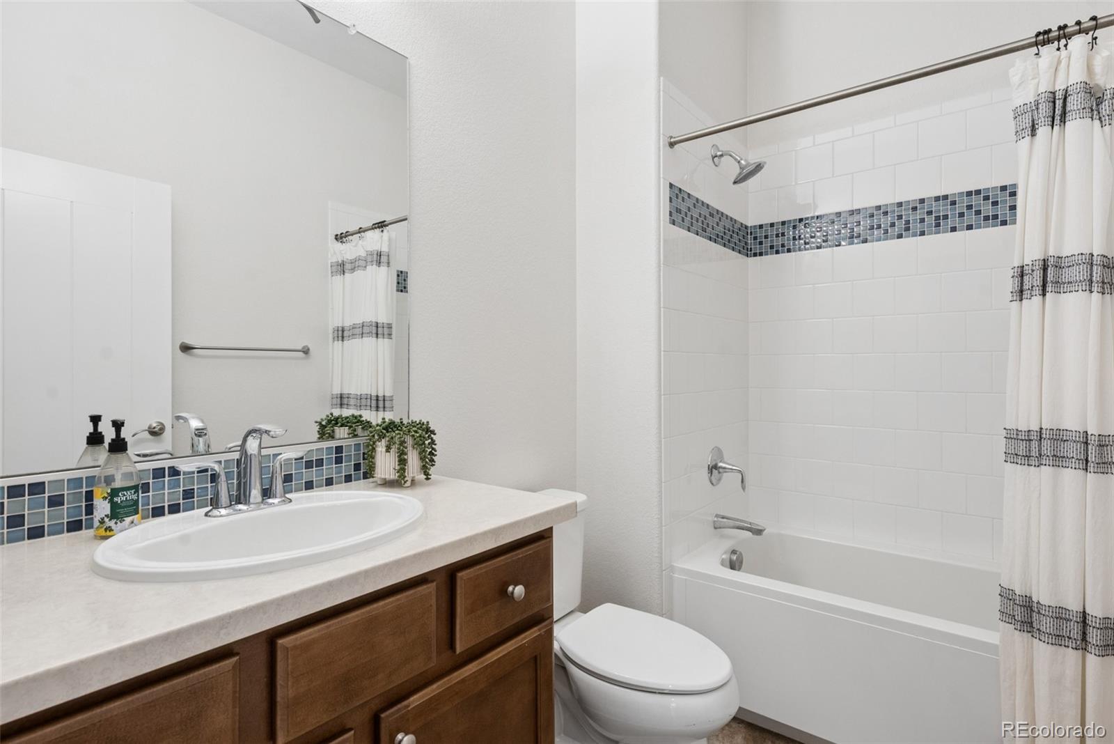 MLS Image #22 for 8241 e 55th avenue,denver, Colorado