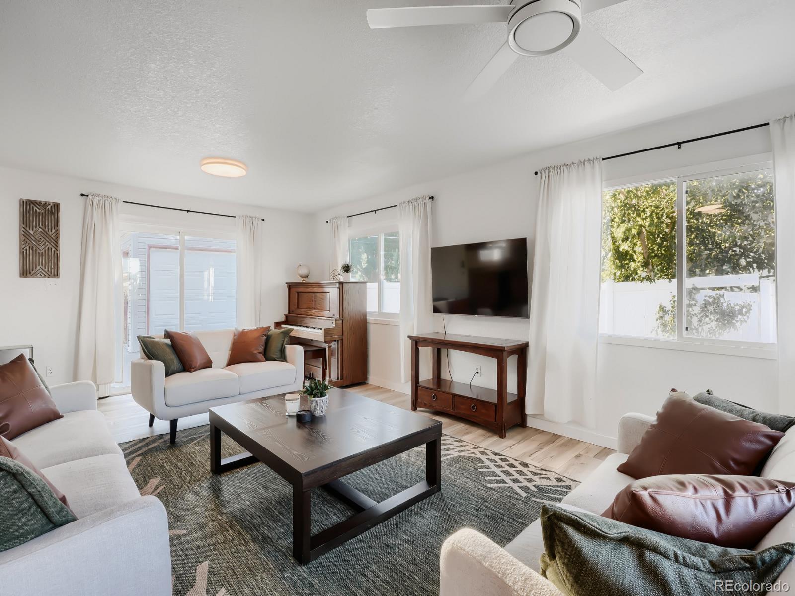 MLS Image #3 for 5533  raritan way,denver, Colorado