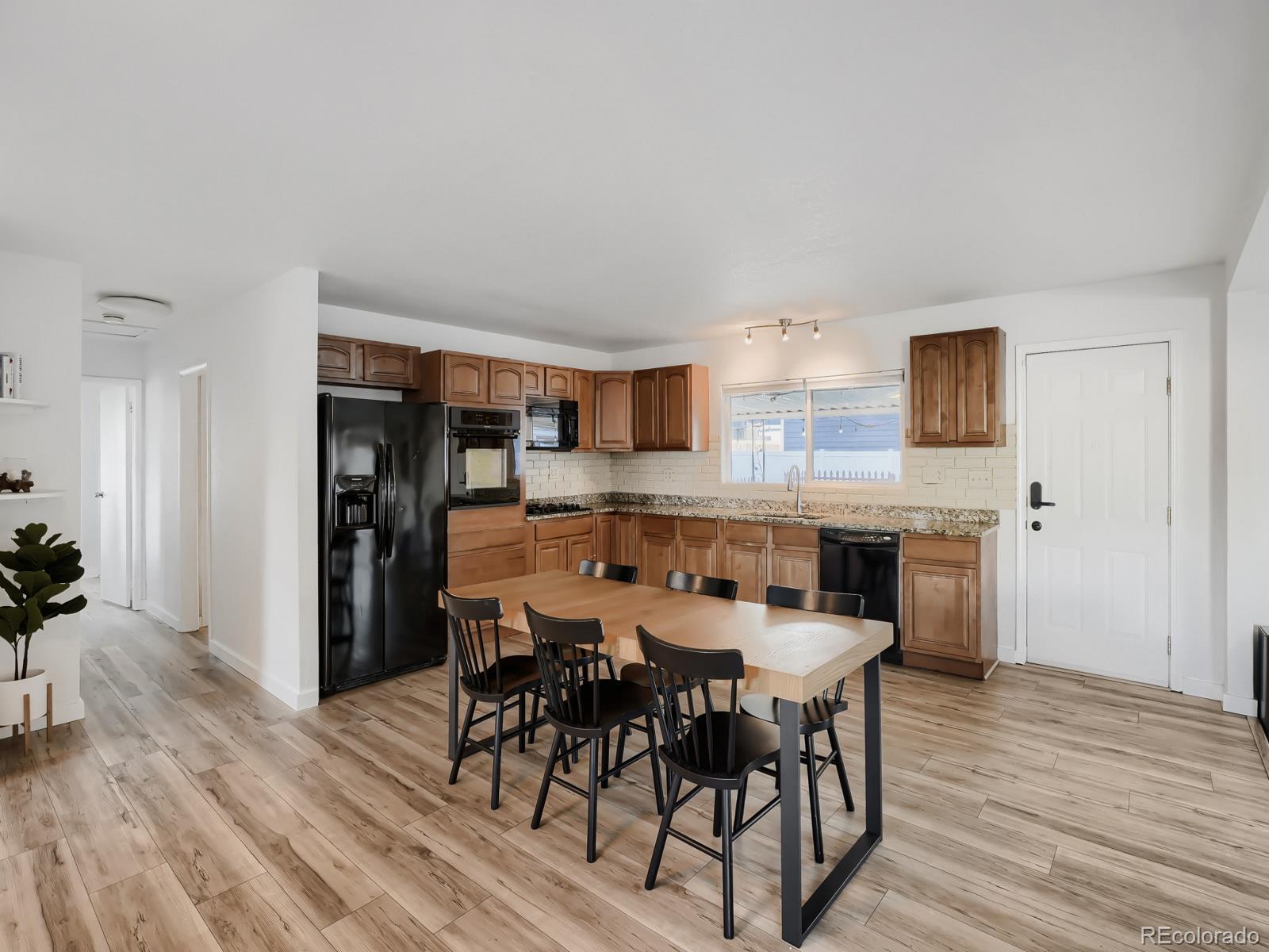 MLS Image #8 for 5533  raritan way,denver, Colorado