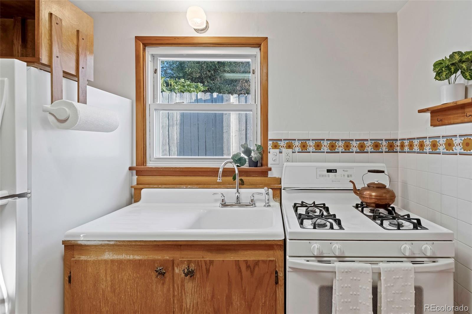 MLS Image #10 for 4707 s cherokee street,englewood, Colorado