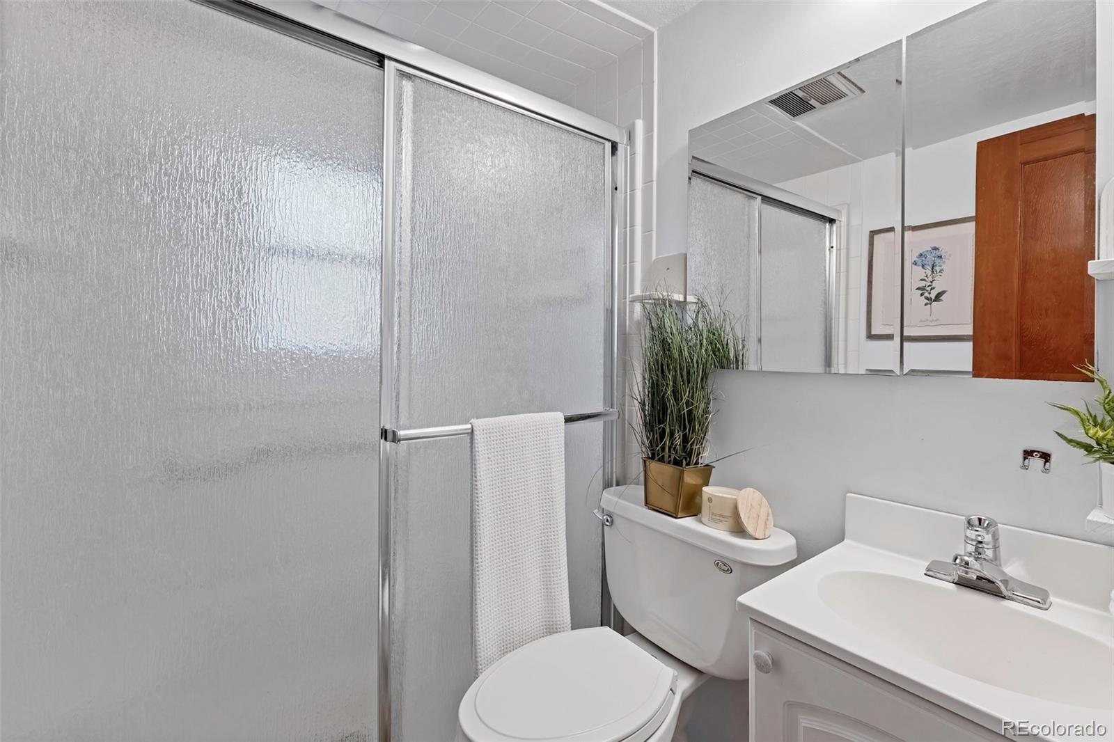 MLS Image #15 for 4707 s cherokee street,englewood, Colorado