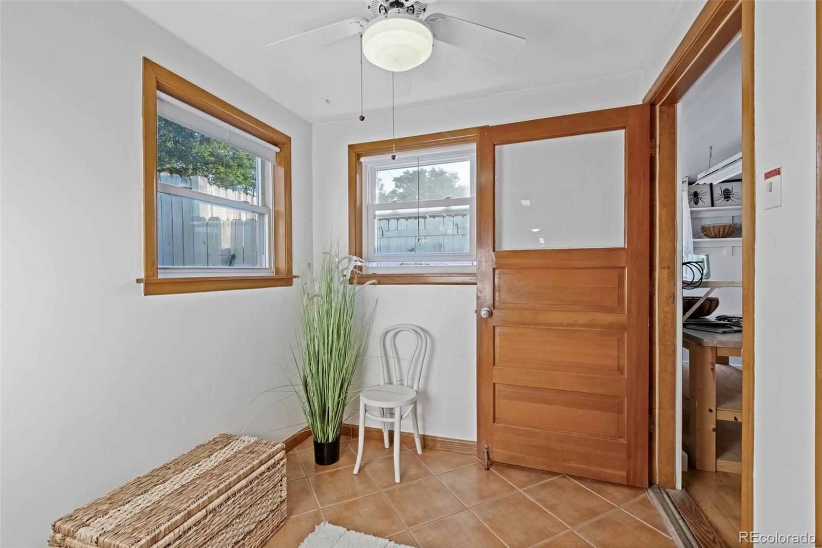 MLS Image #18 for 4707 s cherokee street,englewood, Colorado