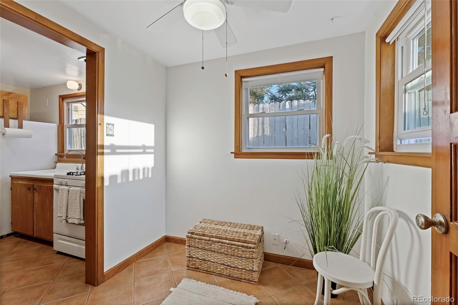 MLS Image #19 for 4707 s cherokee street,englewood, Colorado